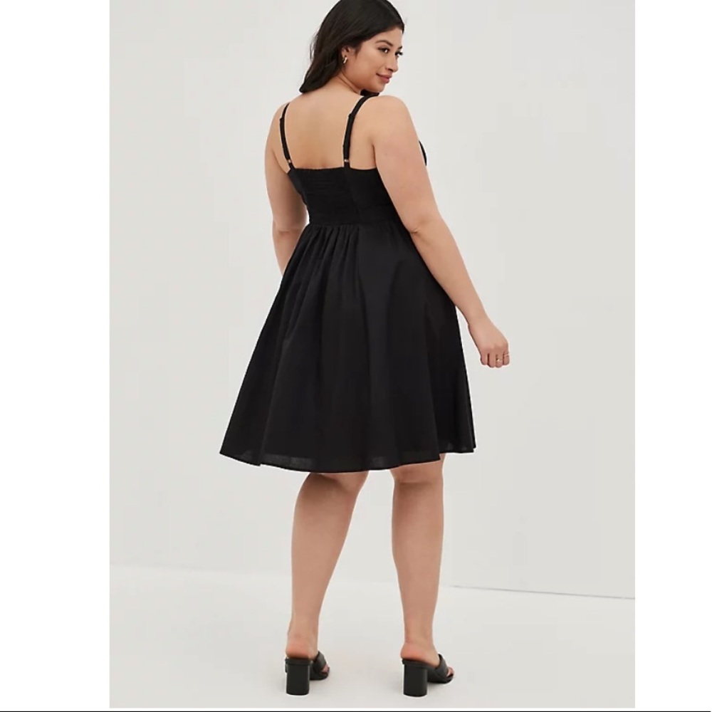 NWT TORRID BLACK POPLIN TIE-FRONT SKATER DRESS - Picture 4 of 6